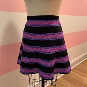 Elastic waist knitted striped mini skirt